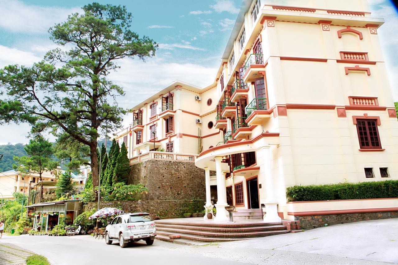 Khach San Cay Thong Hotel Tam Ðảo Buitenkant foto